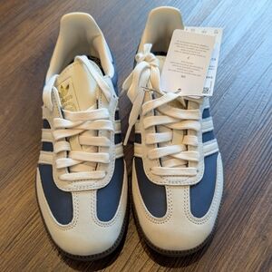 adidas Women’s Cream and Navy Blue Classic Sneakers